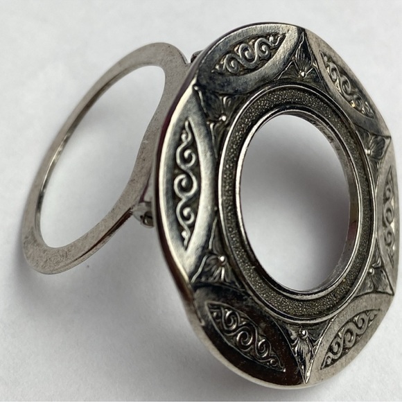 Vintage Lieba USA Round Star Scarf Clip Silver Tone Dress Clip Blouse Clip - Picture 6 of 8